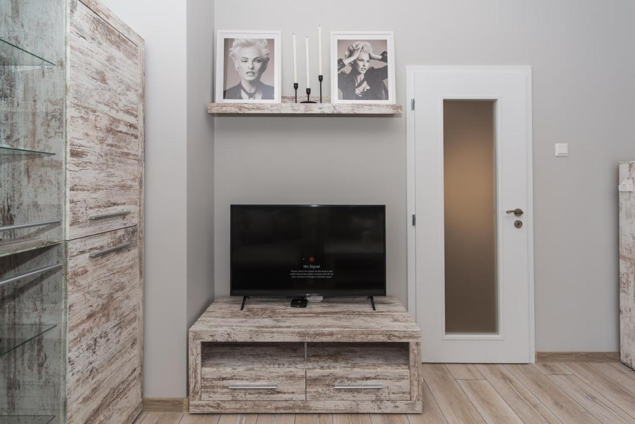 Fashionable 1Bd Flat In The Centre Of Plovdiv Apartment Ngoại thất bức ảnh